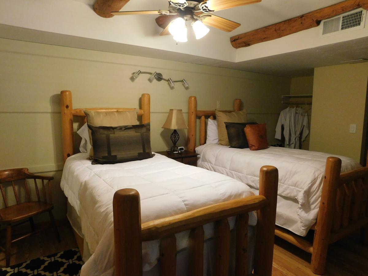 Full Circle Ranch B&B Inn Cave Creek Esterno foto